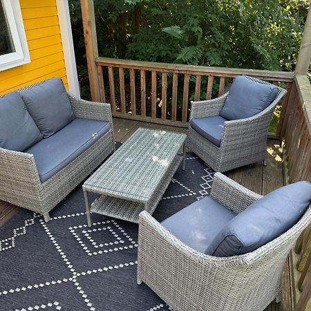 Ruime 5-Persoons Chalet Aan Het Bergumermeer Suameer Luaran gambar